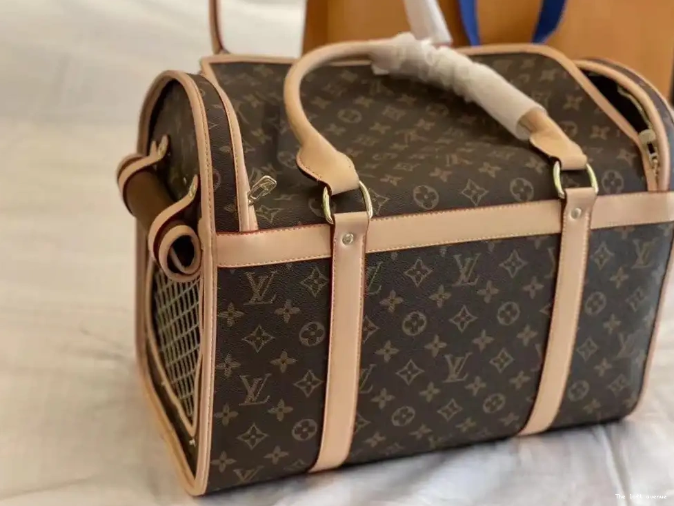 CUSTOM PET BAG LV 0524